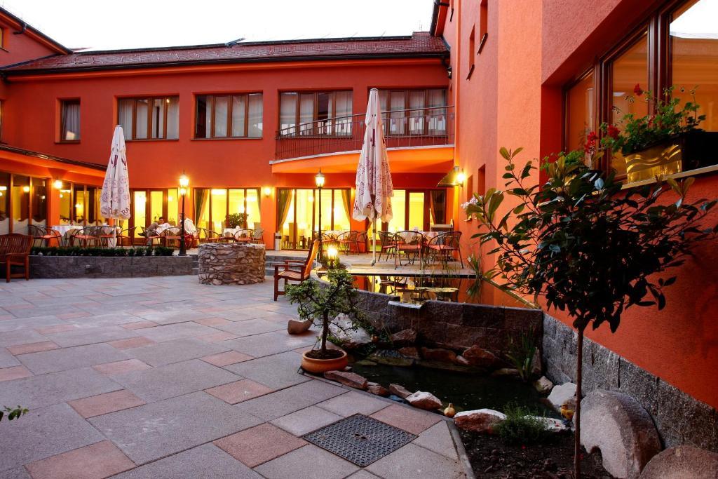 Hotel Majolika Modra Zewnętrze zdjęcie